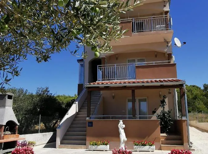 Apartment Alena 1 I 2