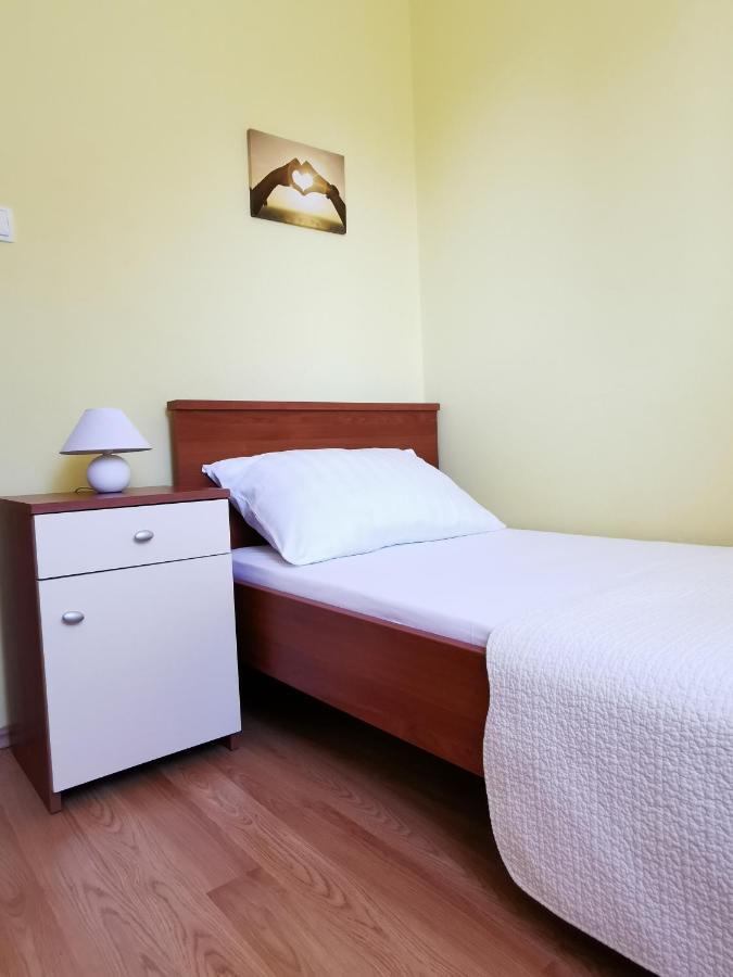 Alena 1 I 2 Apartment *
